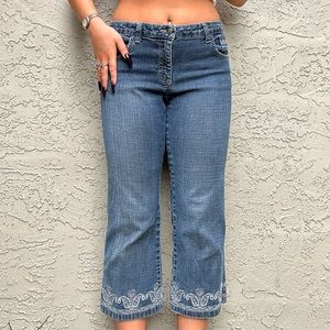Vintage Y2k Embroidered Lee Capris